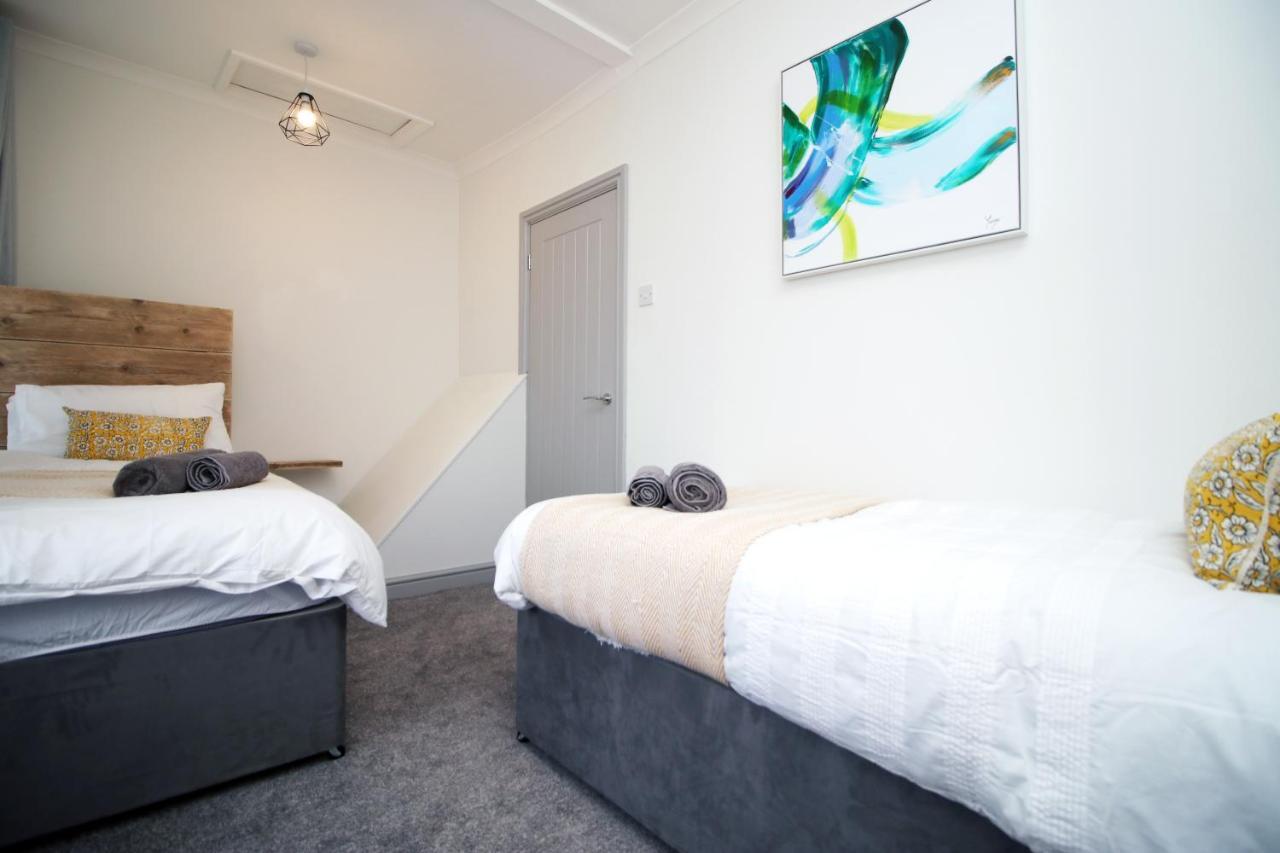 Sleeps 6, Smart Tv'S, Parking Swansea & Morriston Hospital Apartment Exterior photo